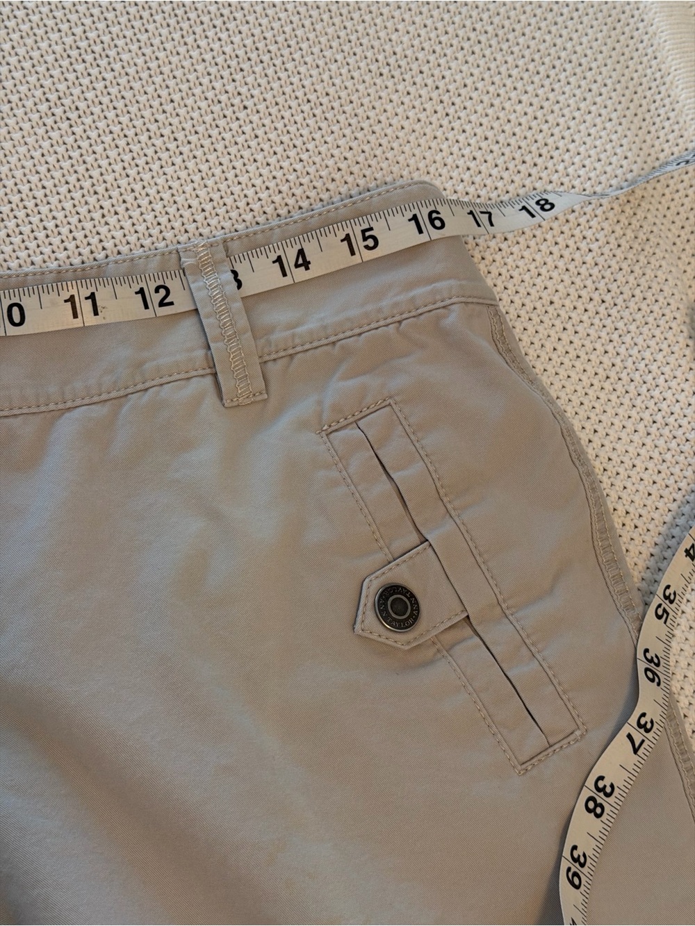 Ann Taylor Signature Fit Cargo Capri Pants Stone Taupe Size 6 - Picture 6 of 13